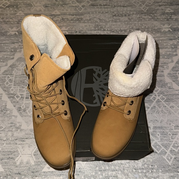 Timberlands - Picture 4 of 8